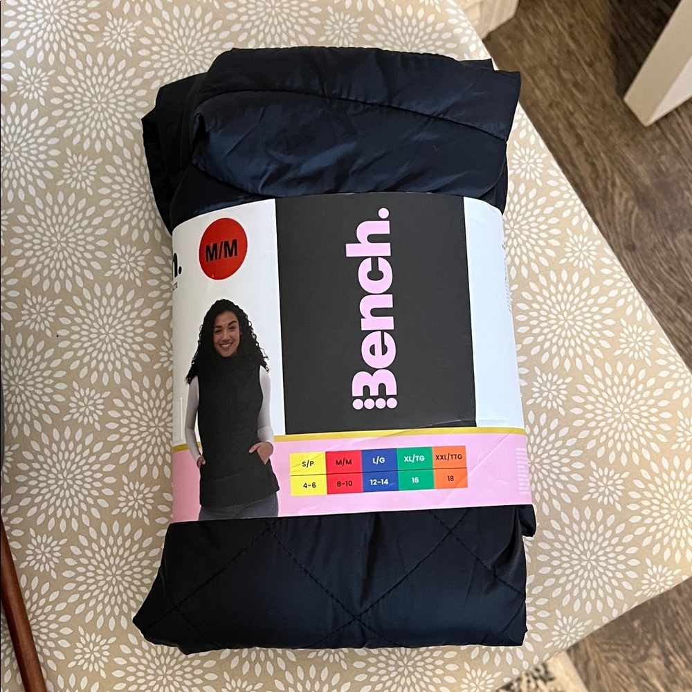NEW Bench Packable Vest - Picture 2 of 4